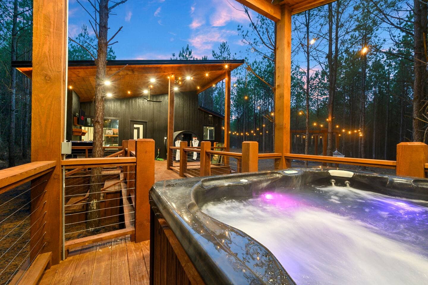 Sauna, Hot Tub, Fire Pit, Pets, EV Plug, Secluded - Image 2