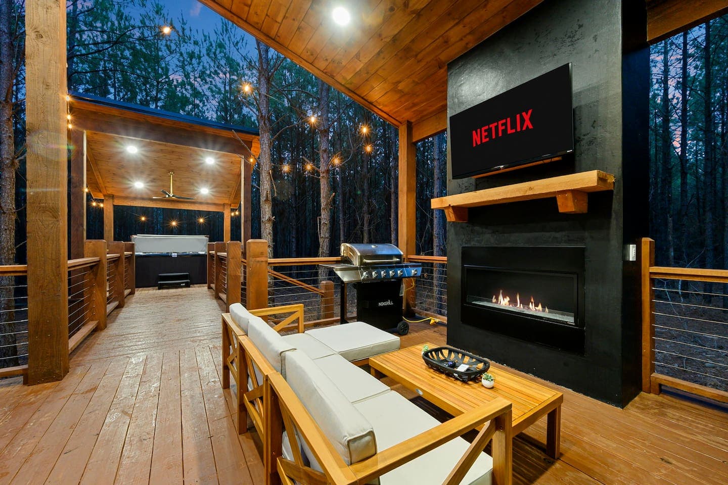 Sauna, Hot Tub, Fire Pit, Pets, EV Plug, Secluded - Image 4