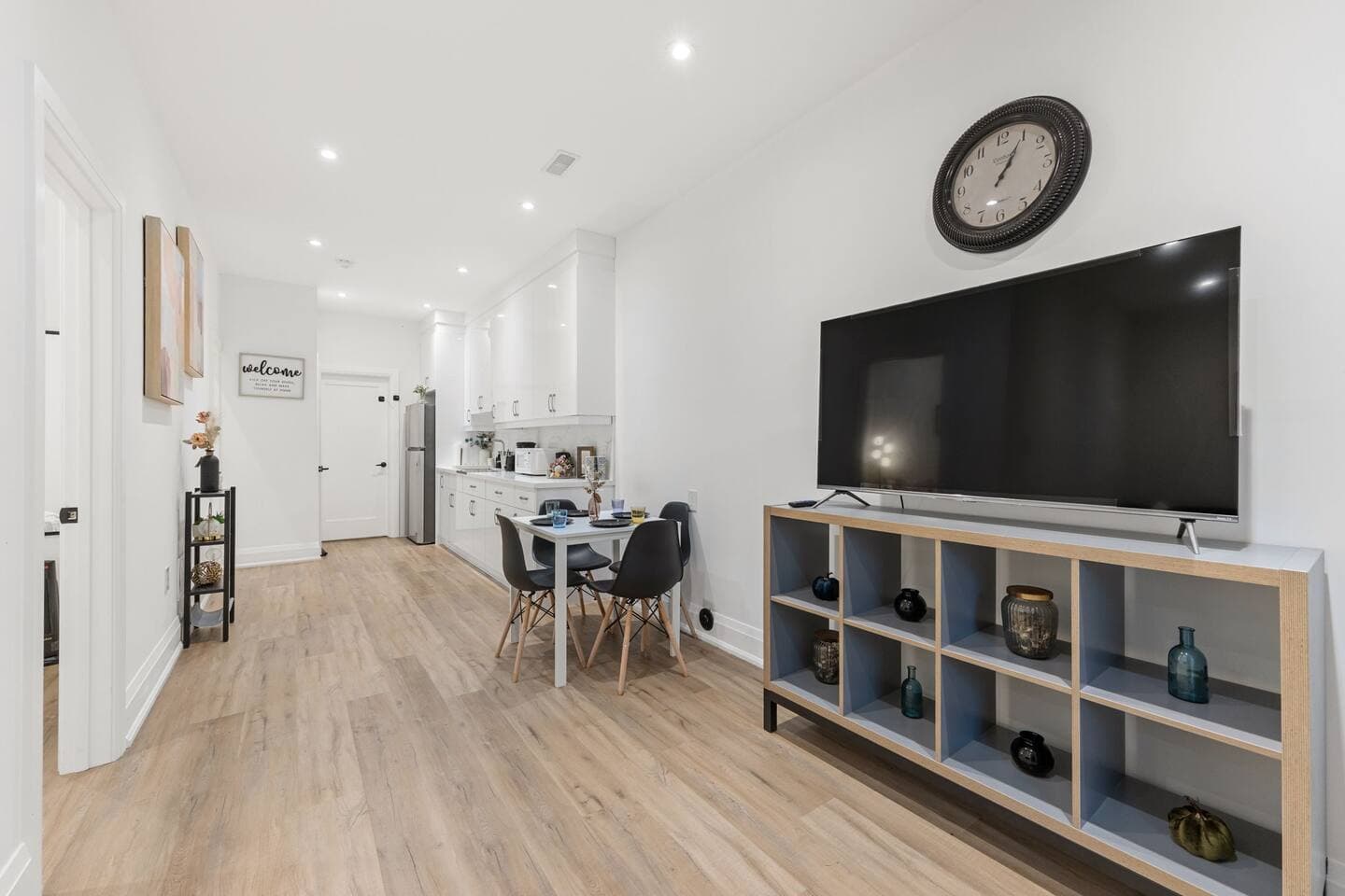 Luxury Private Suite | Parking | TV | Sleeps 3 - Image 3