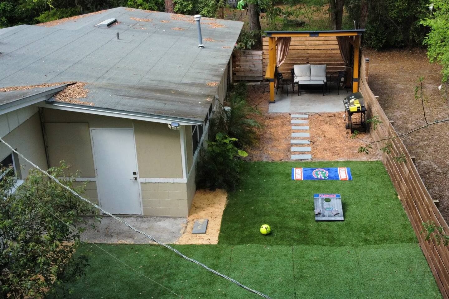 Modern Home Near UF, Stadium - Private Gazebo - Image 5