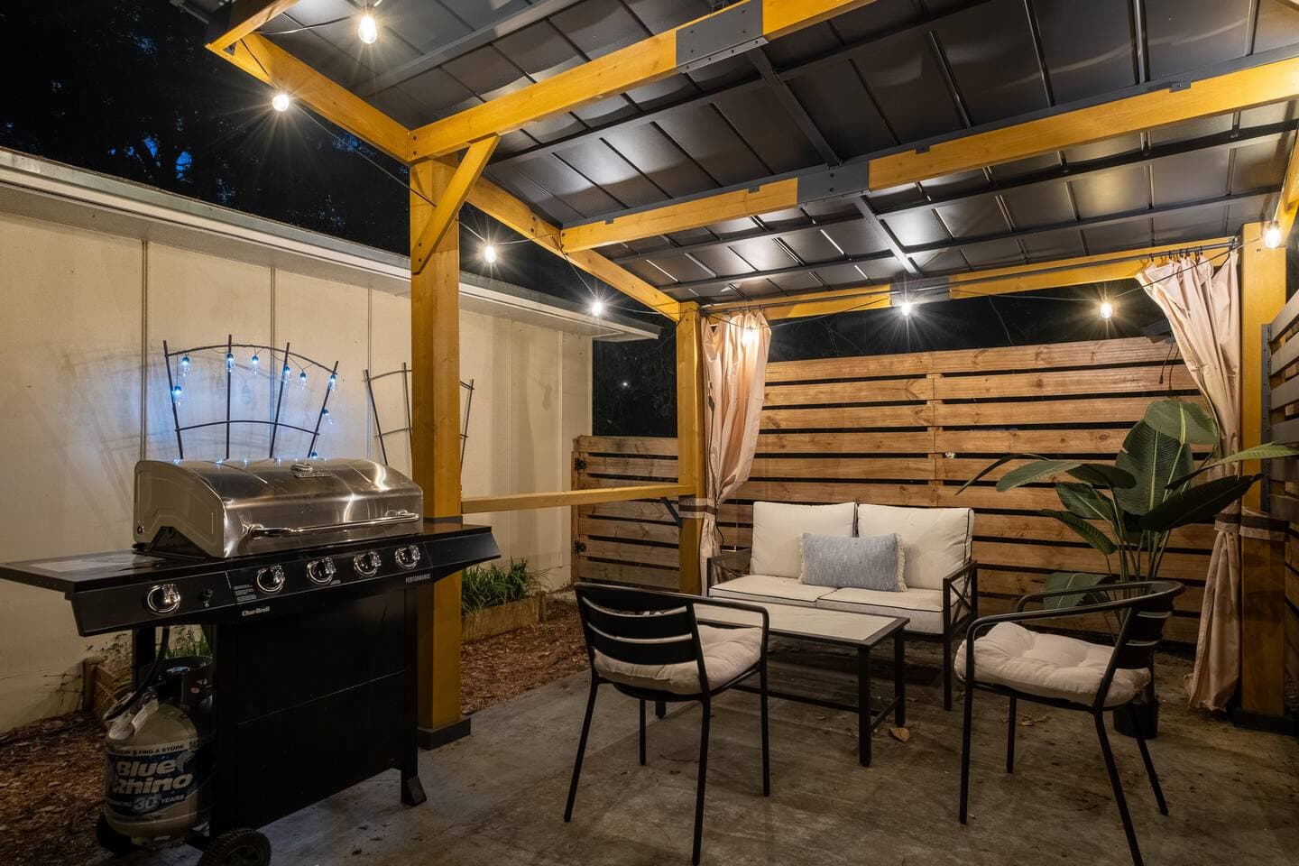 Modern Home Near UF, Stadium - Private Gazebo - Image 3